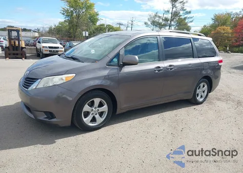 2012 Toyota Sienna Le V6 8 Passenger from USA, damaged, VIN 5TDKK3DC8CS271513